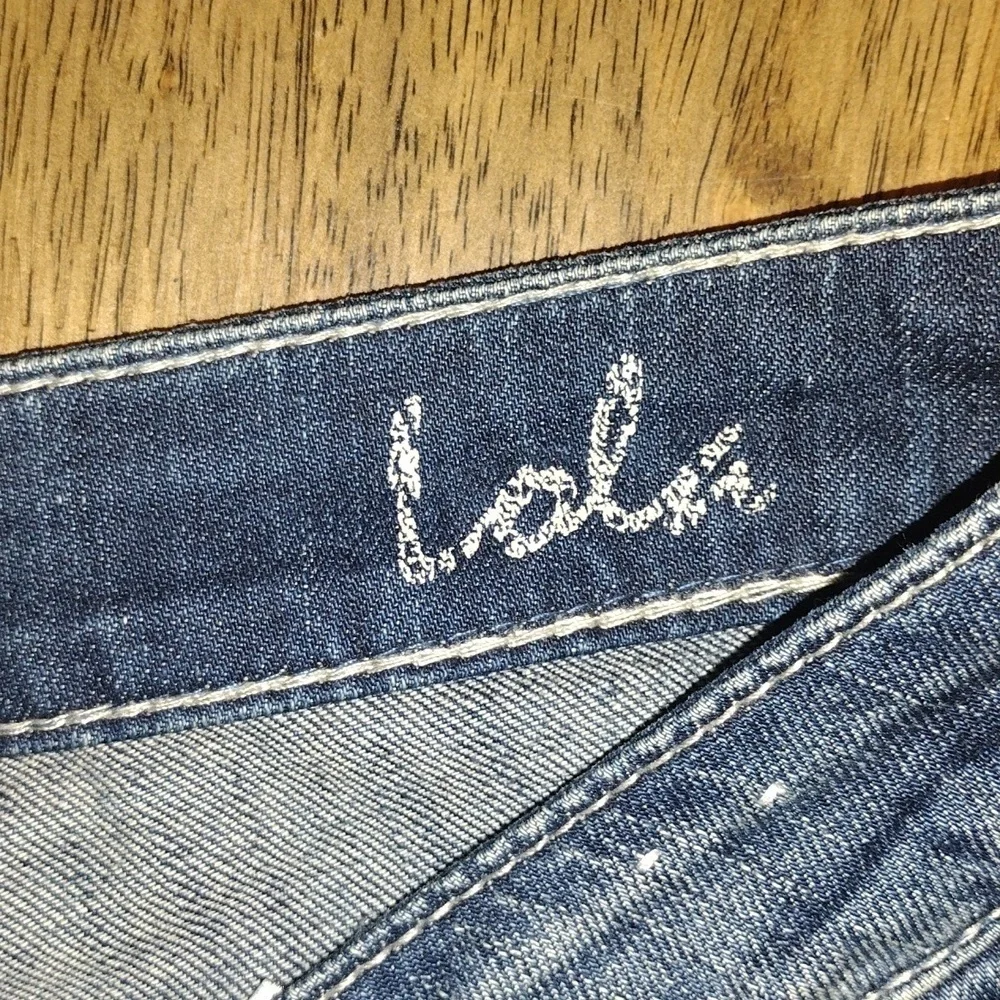 Silver Jeans Co Lola denim Medium Wash jeans Flare 29